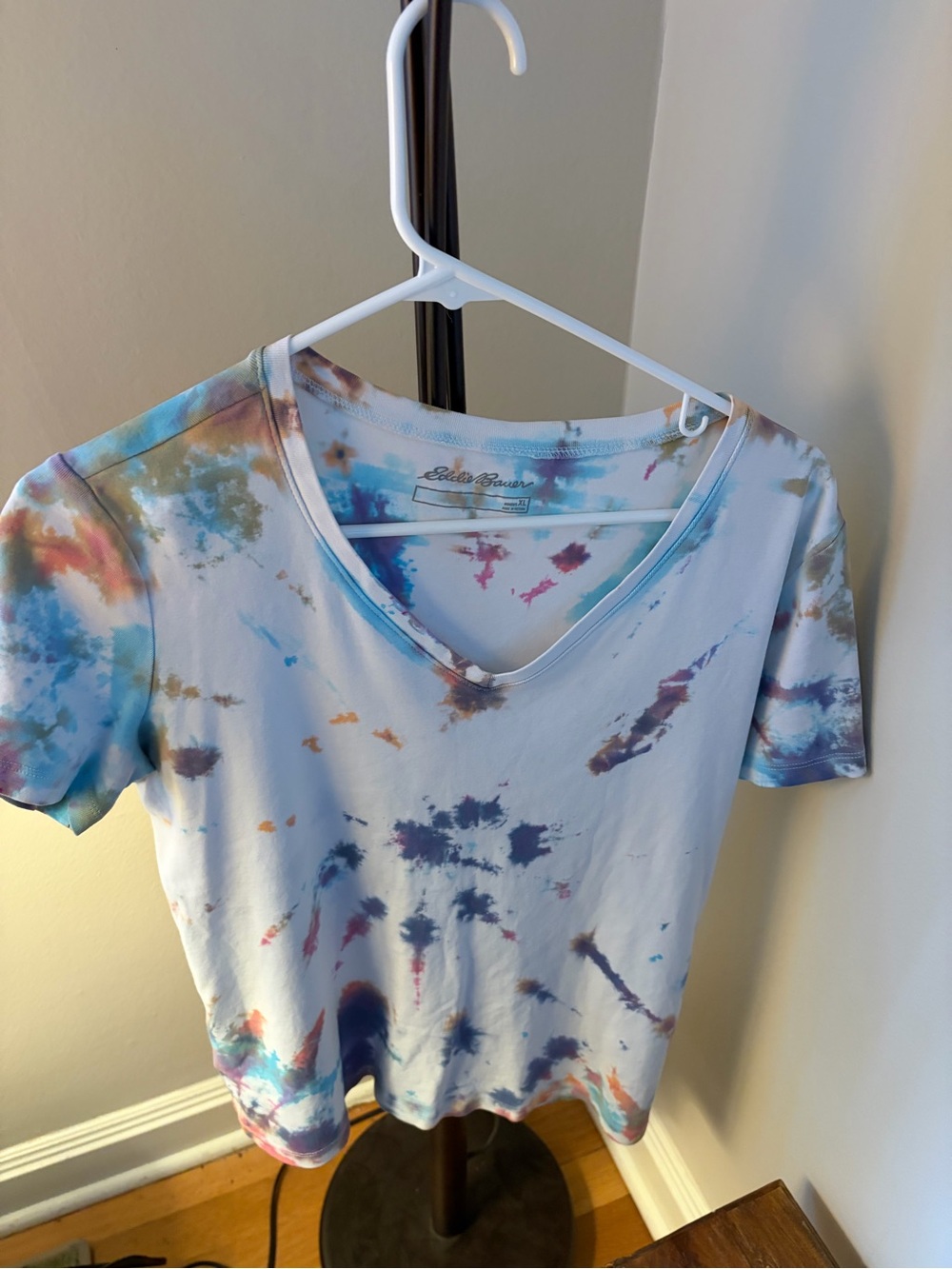 Eddie Bauer Short-Sleeve V-Neck Tie-Dye Tee in Blue and Multicolor